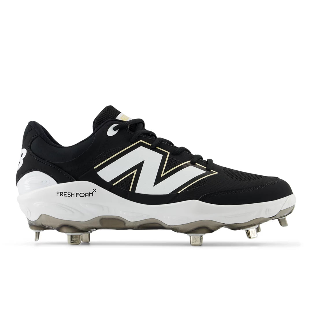 BLACK with WHITE,7,Standard (D)