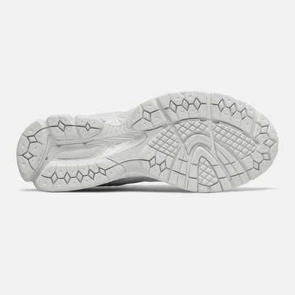 New Balance 2002R